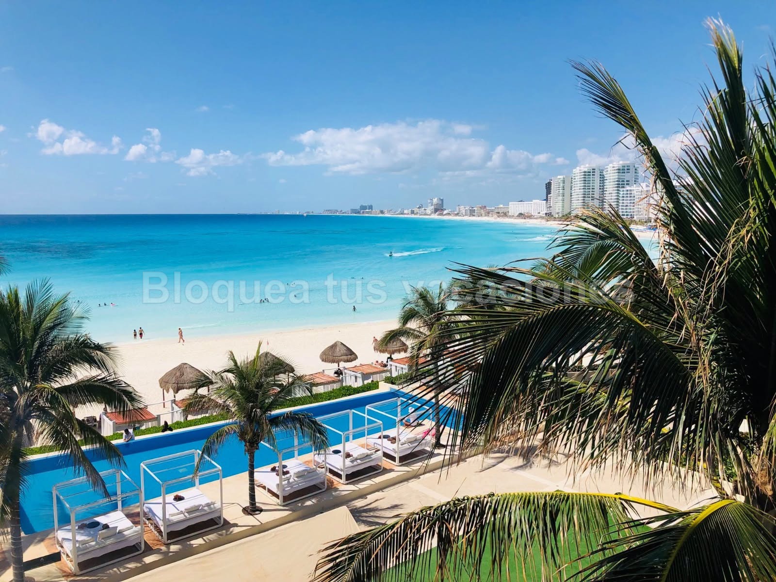 Krystal Grand Cancun